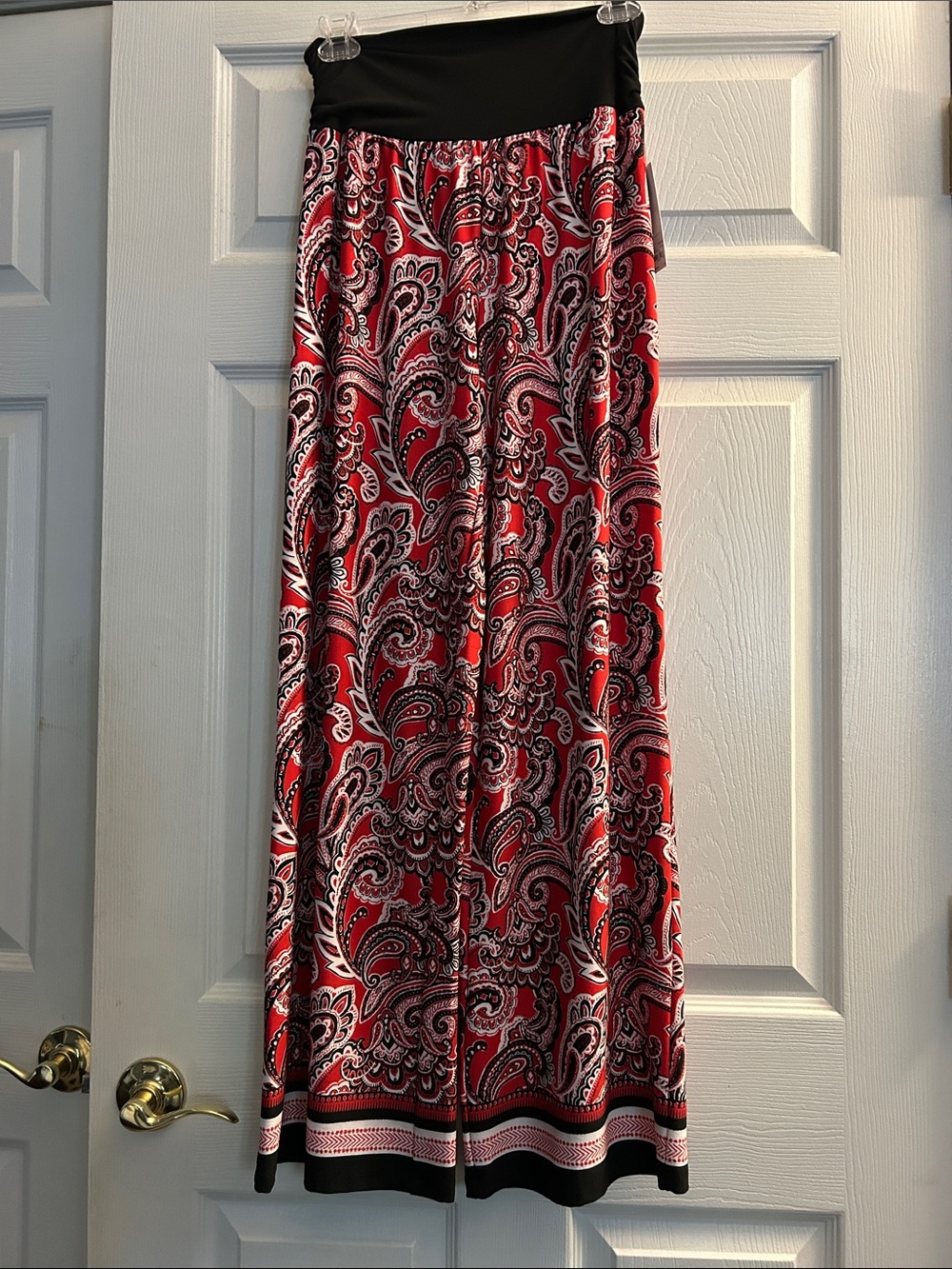 Apt. 9 Red Paisley Pants with Black Waistband